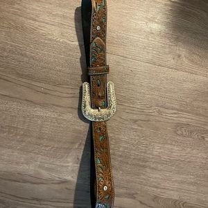 Large Ariat Belt
